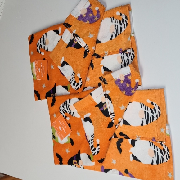 Gnome Halloween Kitchen Towel (Set of 2) - Picture 5 of 7